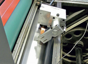 Inline Schichtdickenmessung im Lackwerk einer Druckmaschine